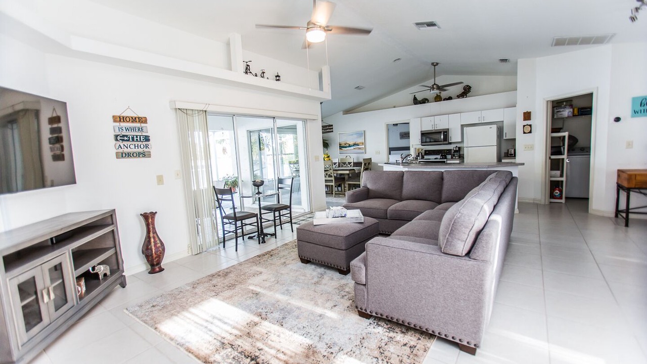 Photo of Livingroom in Mariner