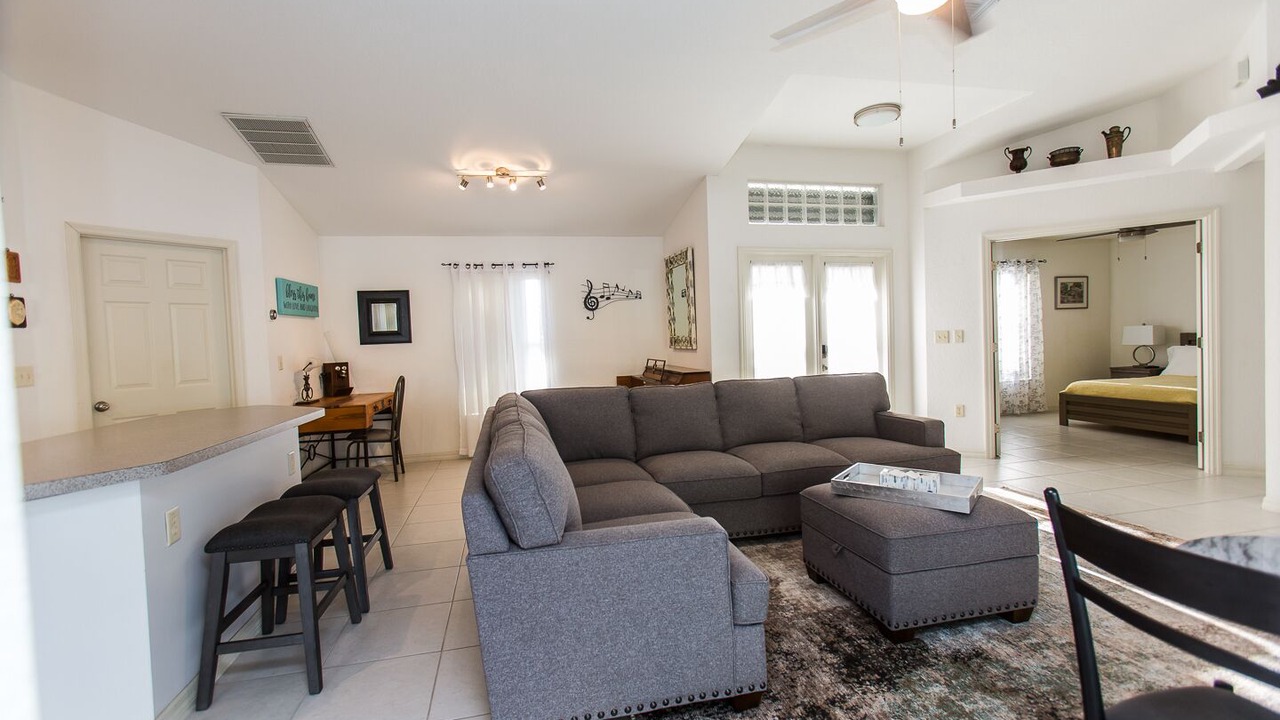 Photo of Livingroom in Mariner