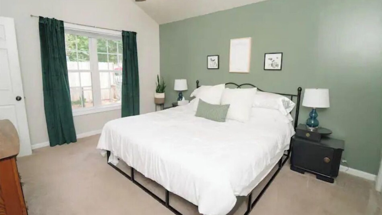 Photo of Bedroom in Olivia