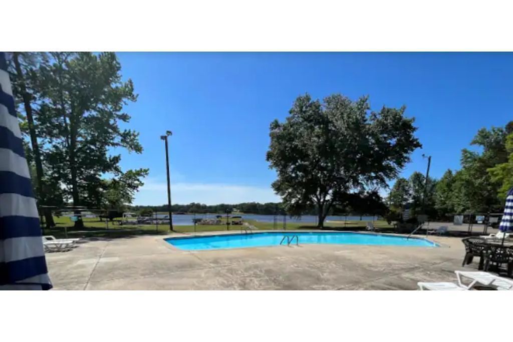 Photo of Outdoor in Olivia