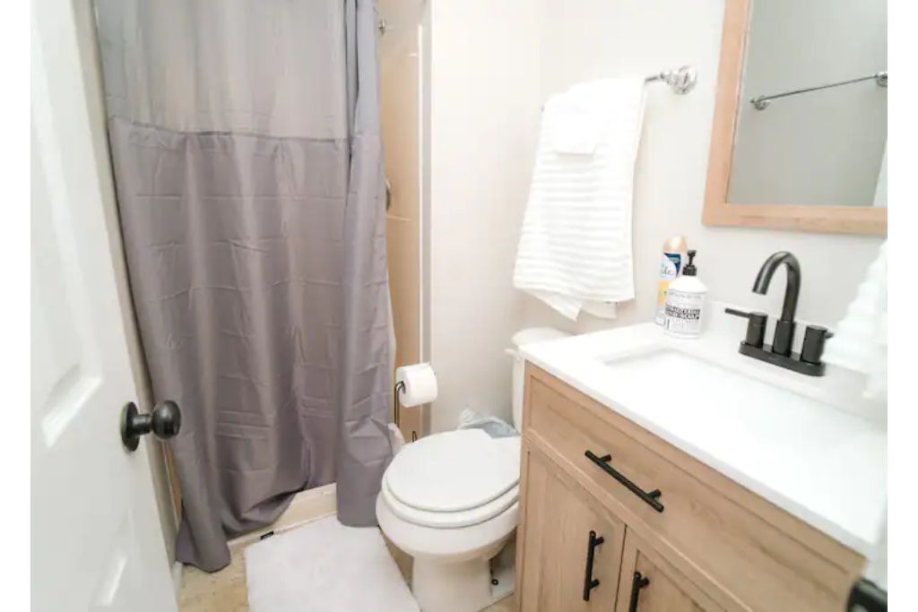 Photo of Bathroom in Olivia