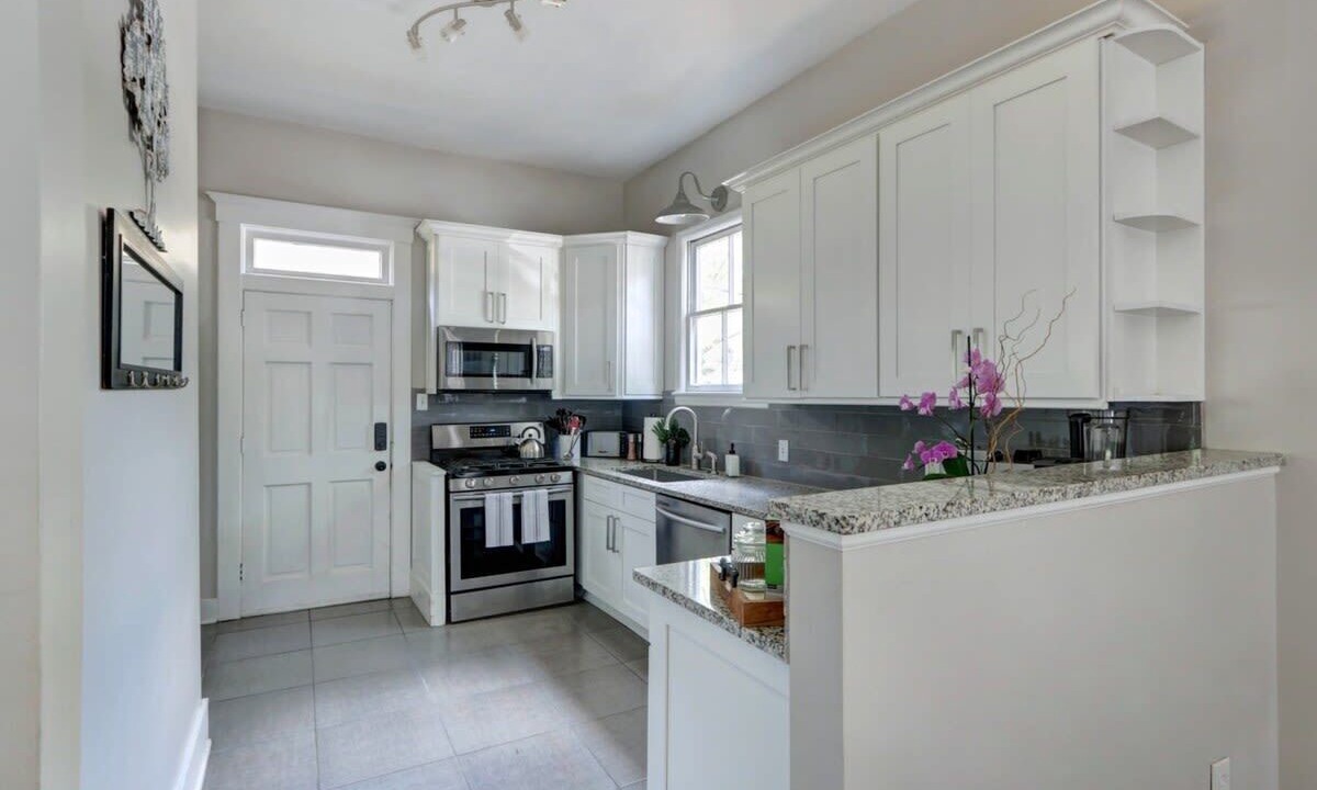 Photo of Kitchen in Historic District - North