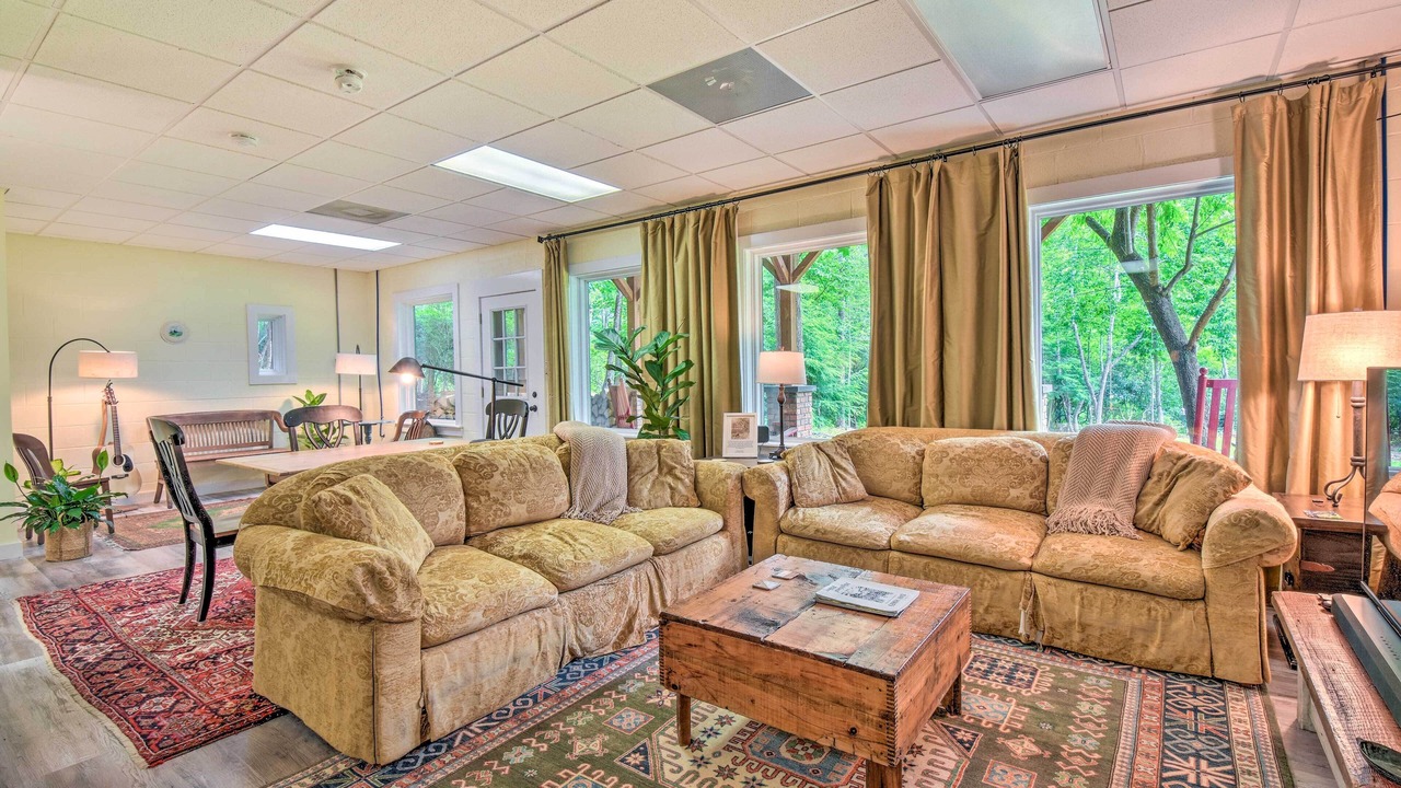 Photo of Bedroom in Mountain Rest