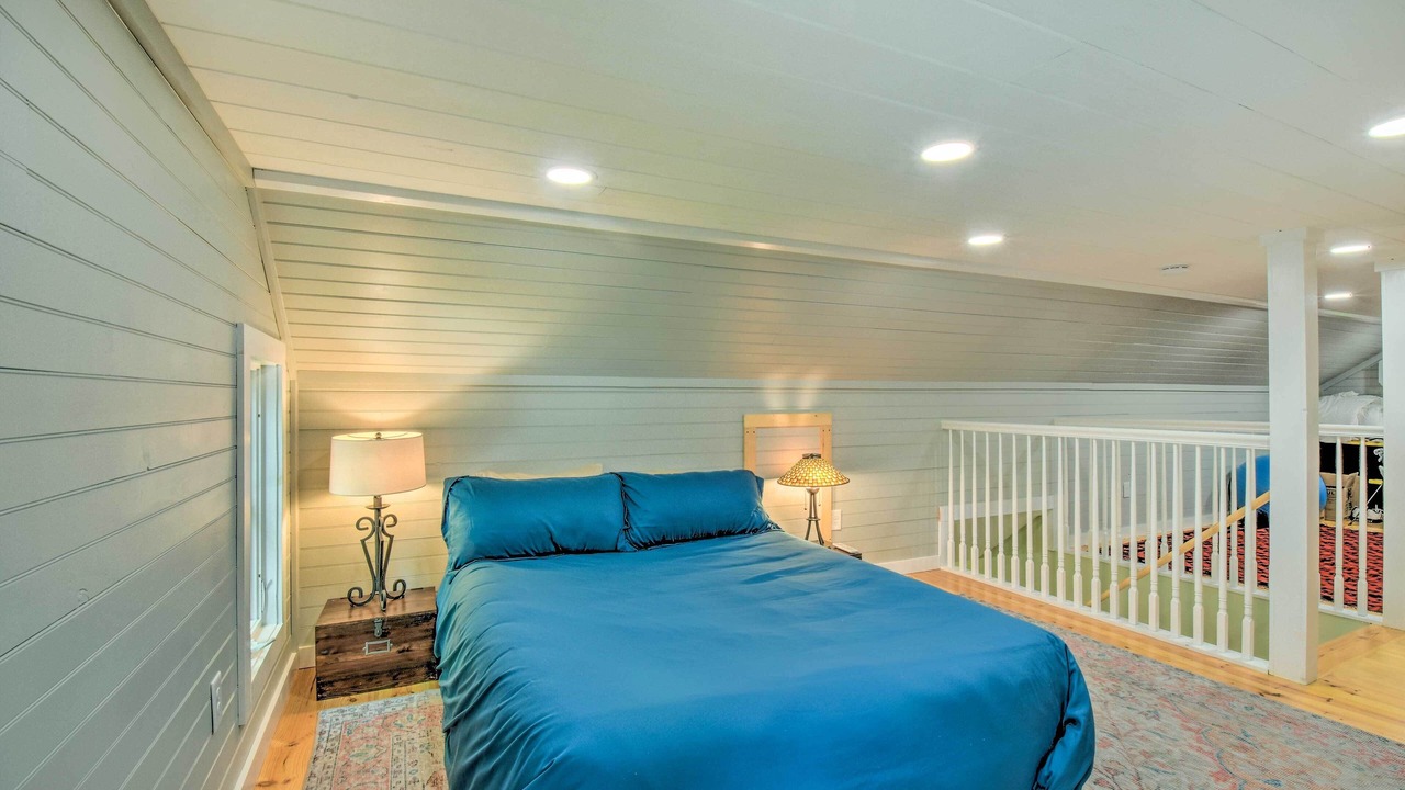 Photo of Bedroom in Mountain Rest