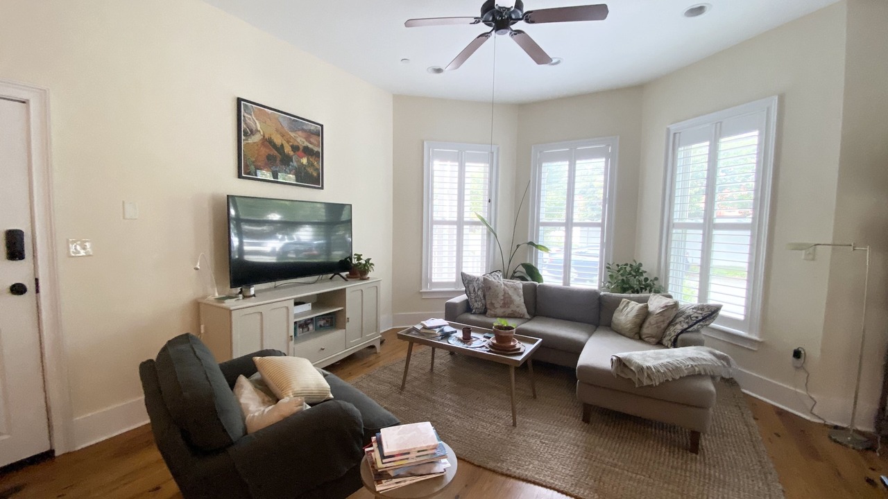 Photo of Livingroom in Historic Downtown Savannah