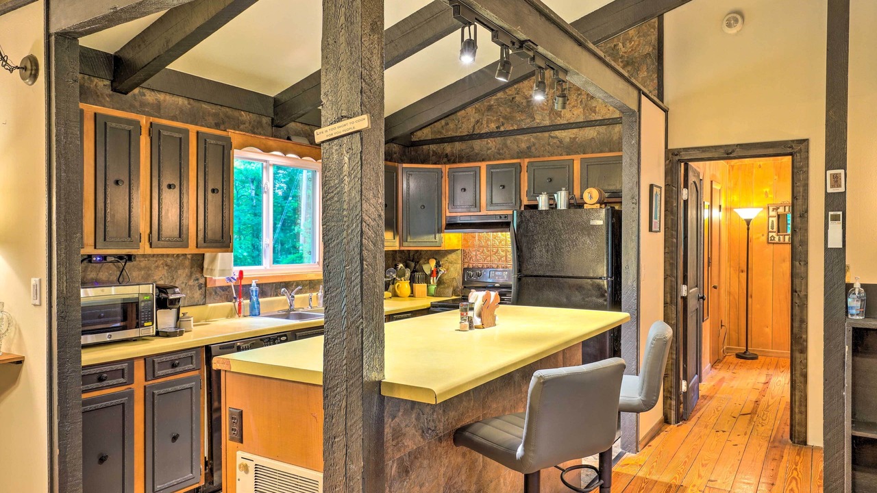Photo of Kitchen in Glenville