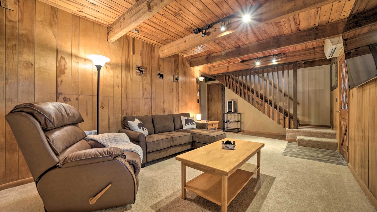Photo of Livingroom in Glenville