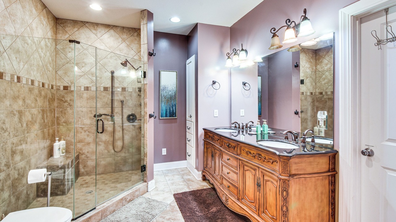 Photo of Bathroom in Lake Secession