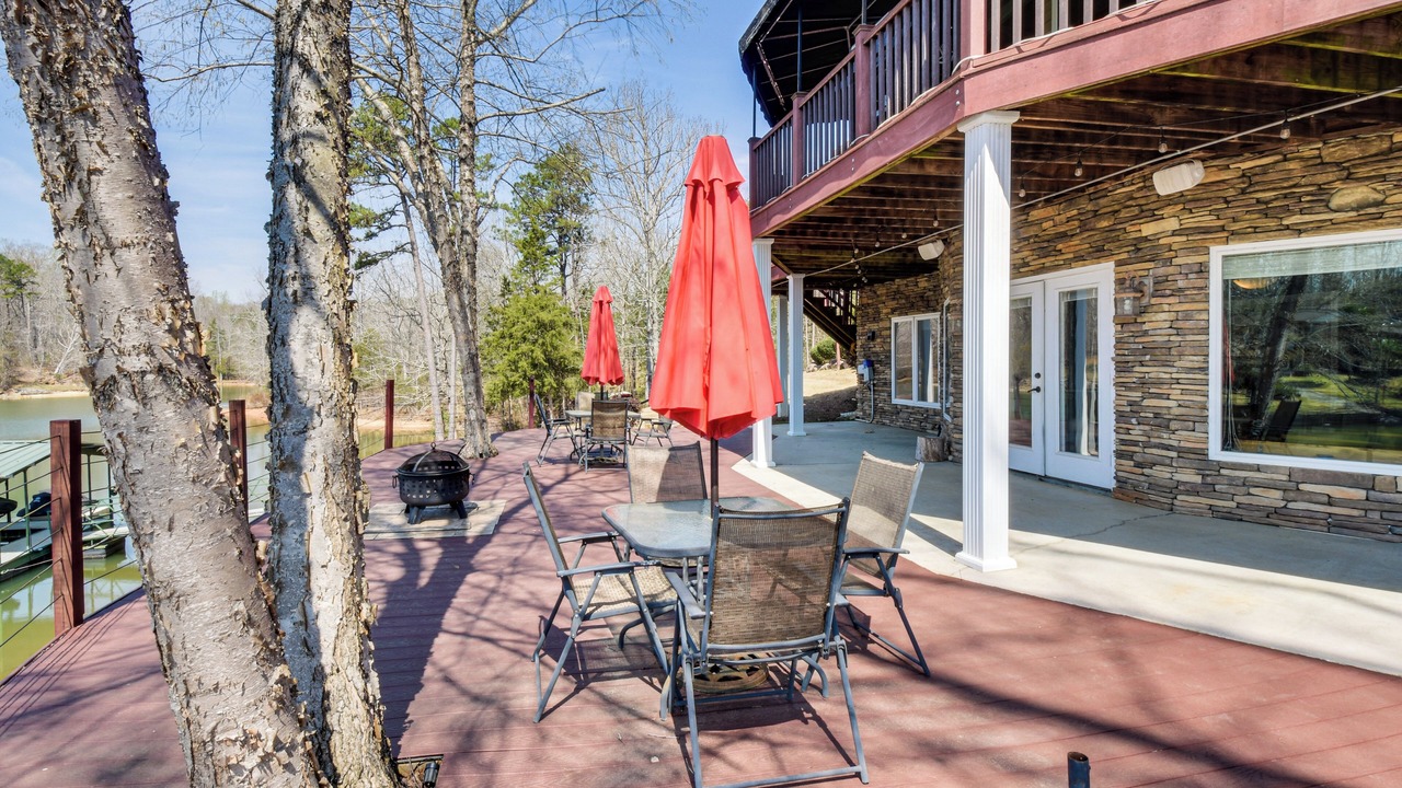 Photo of Outdoor in Lake Secession
