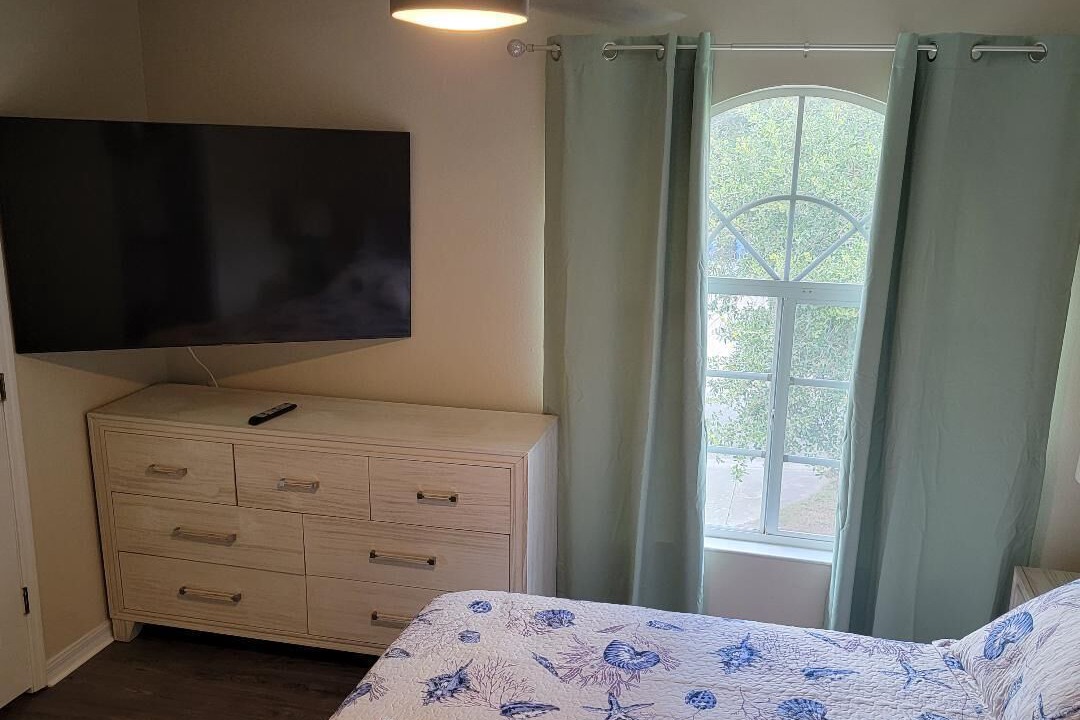 Photo of Bedroom in Riverview