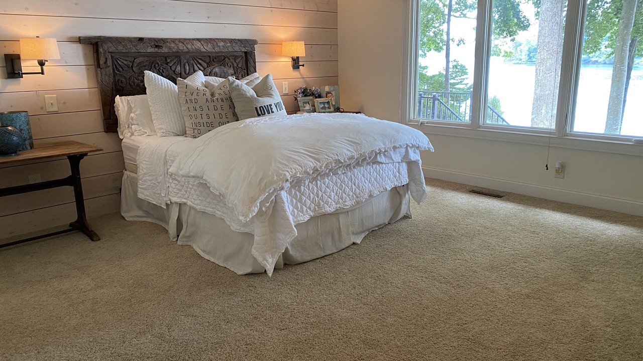 Photo of Bedroom in Seneca