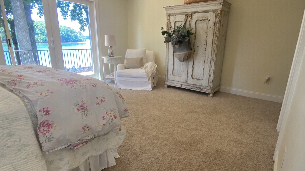 Photo of Bedroom in Seneca