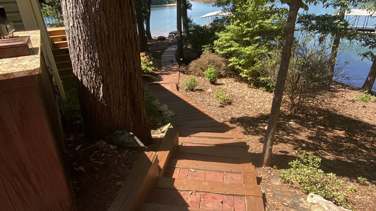Photo of Outdoor in Seneca