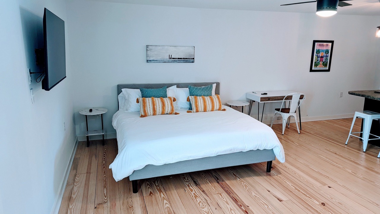 Photo of Bedroom in Riverland Terrace