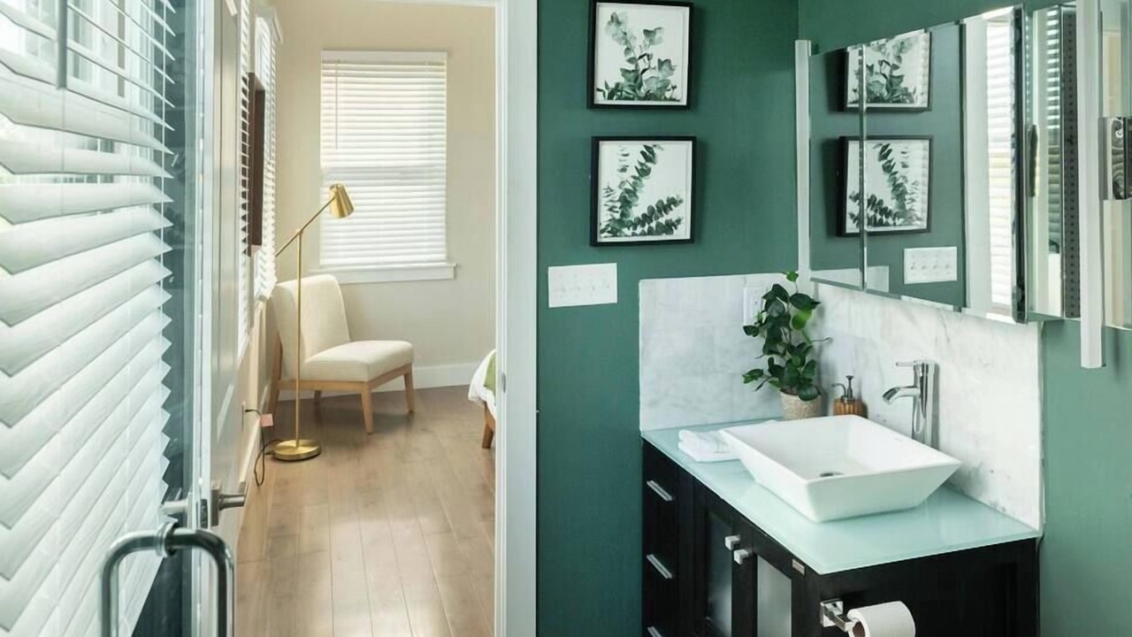 Photo of Bathroom in Old West Broad Neighborhood