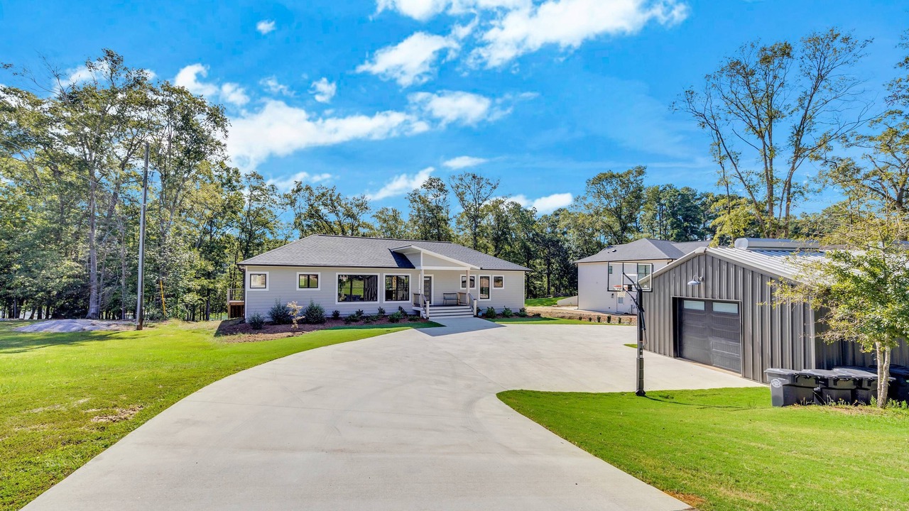 Photo of Outdoor in Hartwell