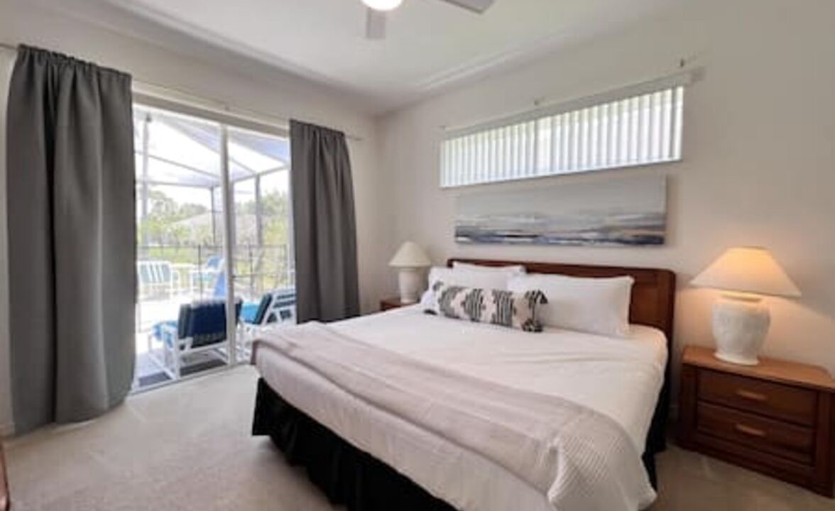 Photo of Bedroom in Sunset Lakes