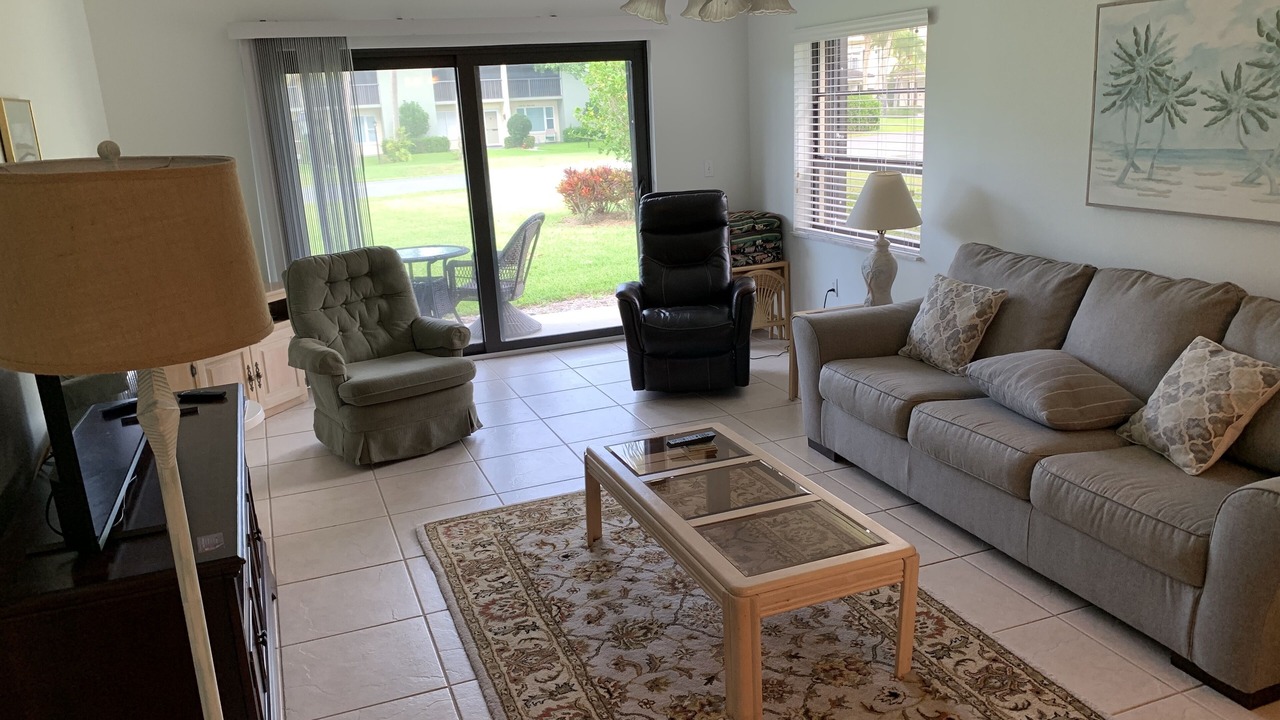 Photo of Livingroom in Central Beach