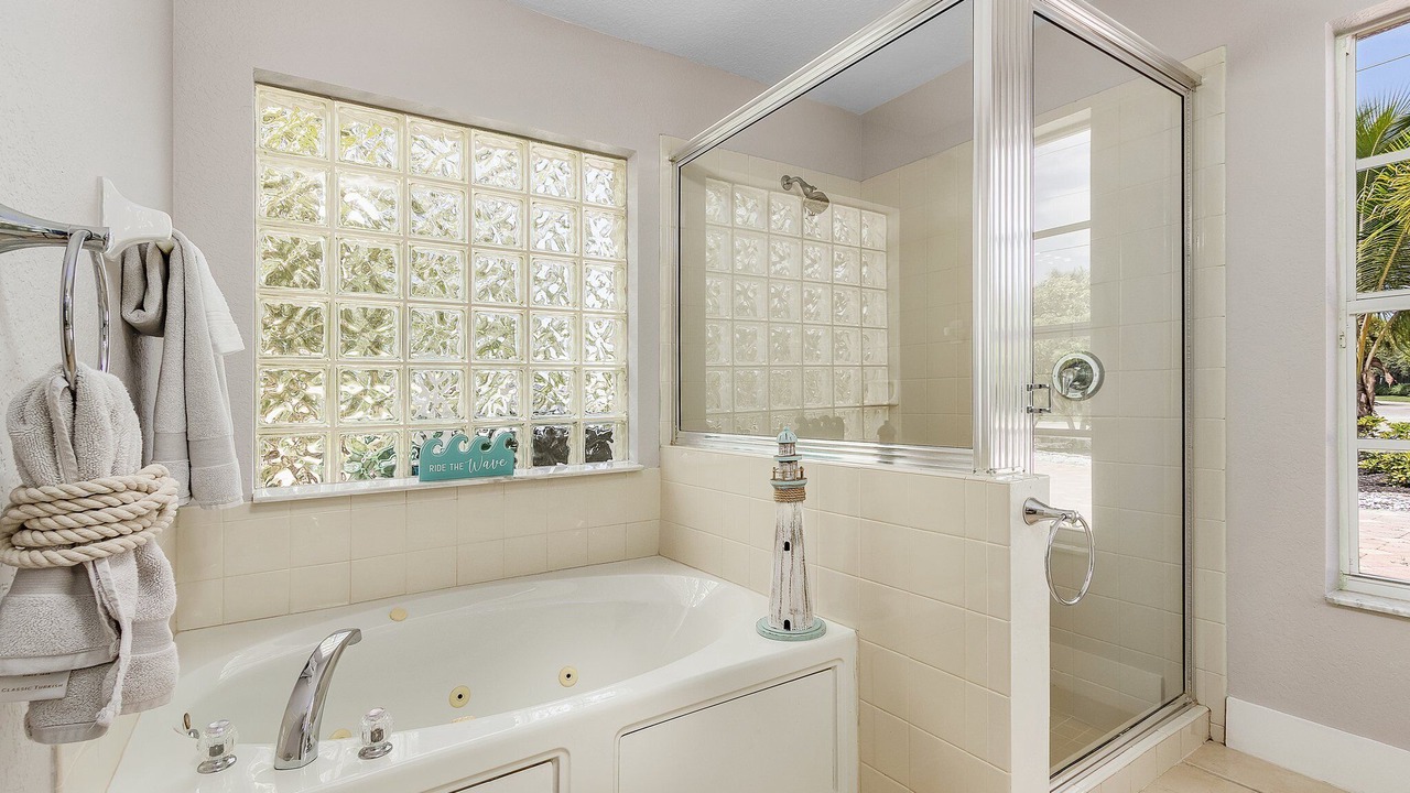 Photo of Bathroom in Trafalgar