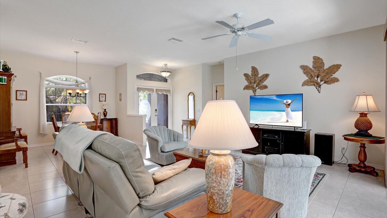 Photo of Livingroom in North Port