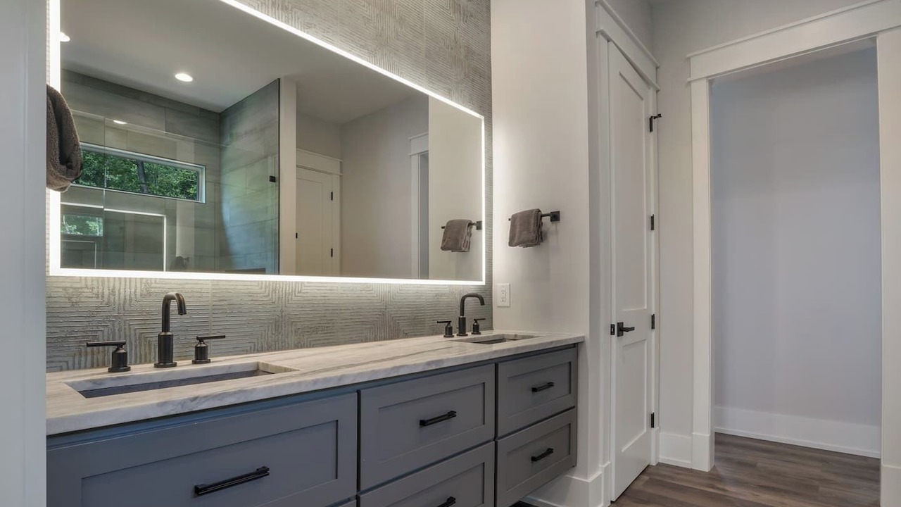 Photo of Bathroom in West Union