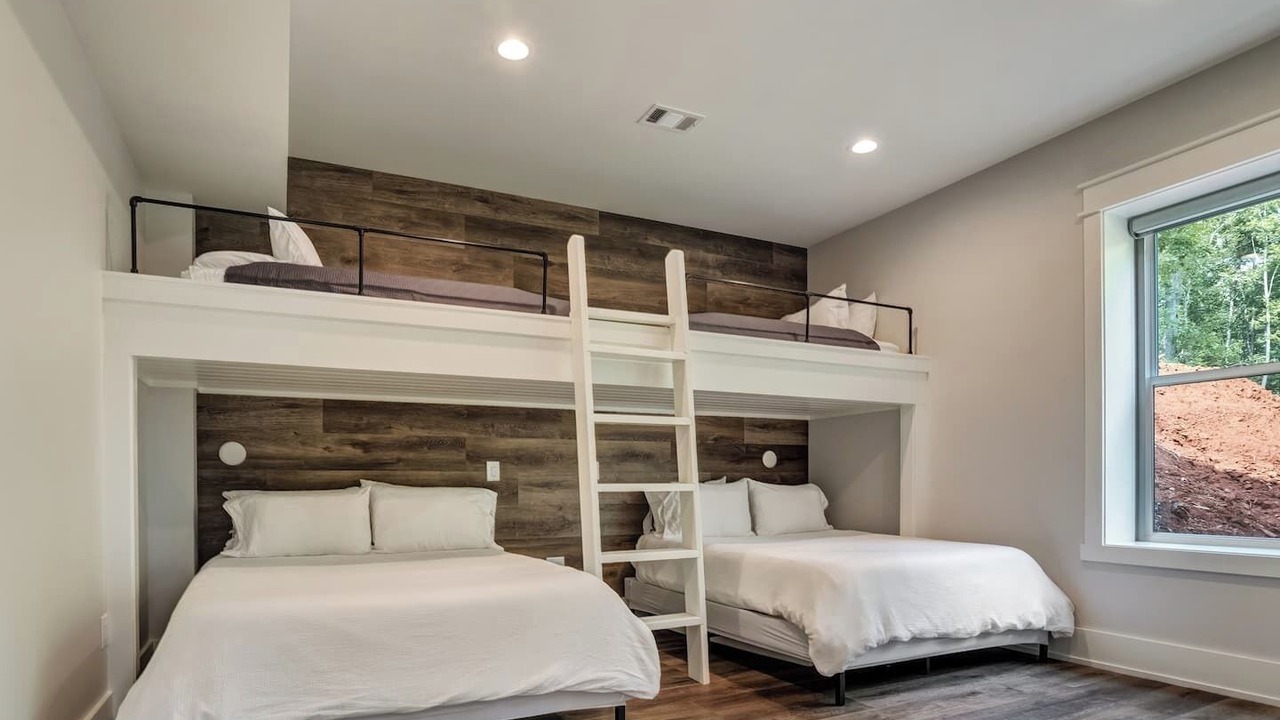 Photo of Bedroom in West Union