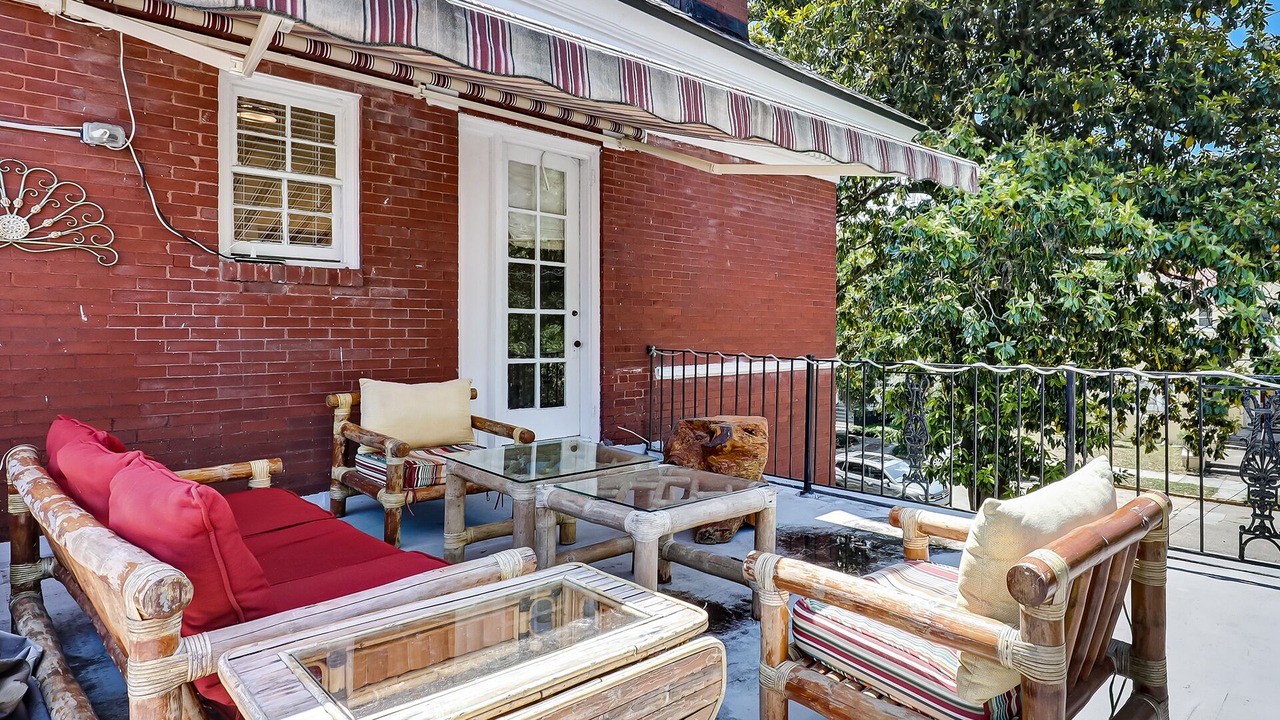 Photo of Patio Balcony in Thomas Square