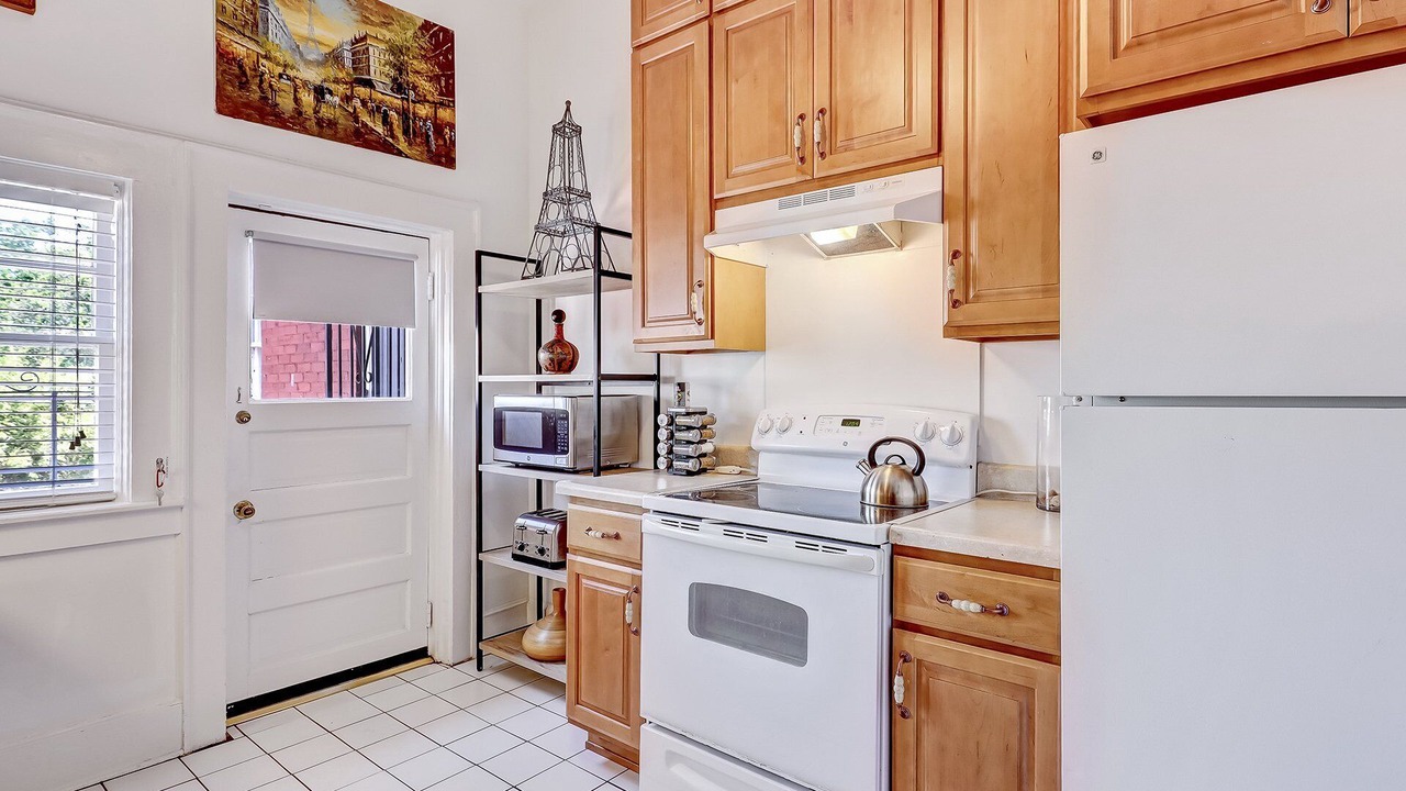 Photo of Kitchen in Thomas Square