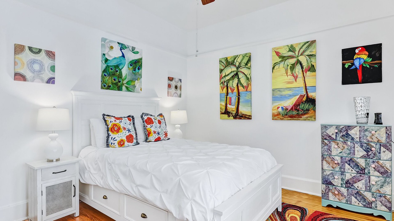 Photo of Bedroom in Thomas Square