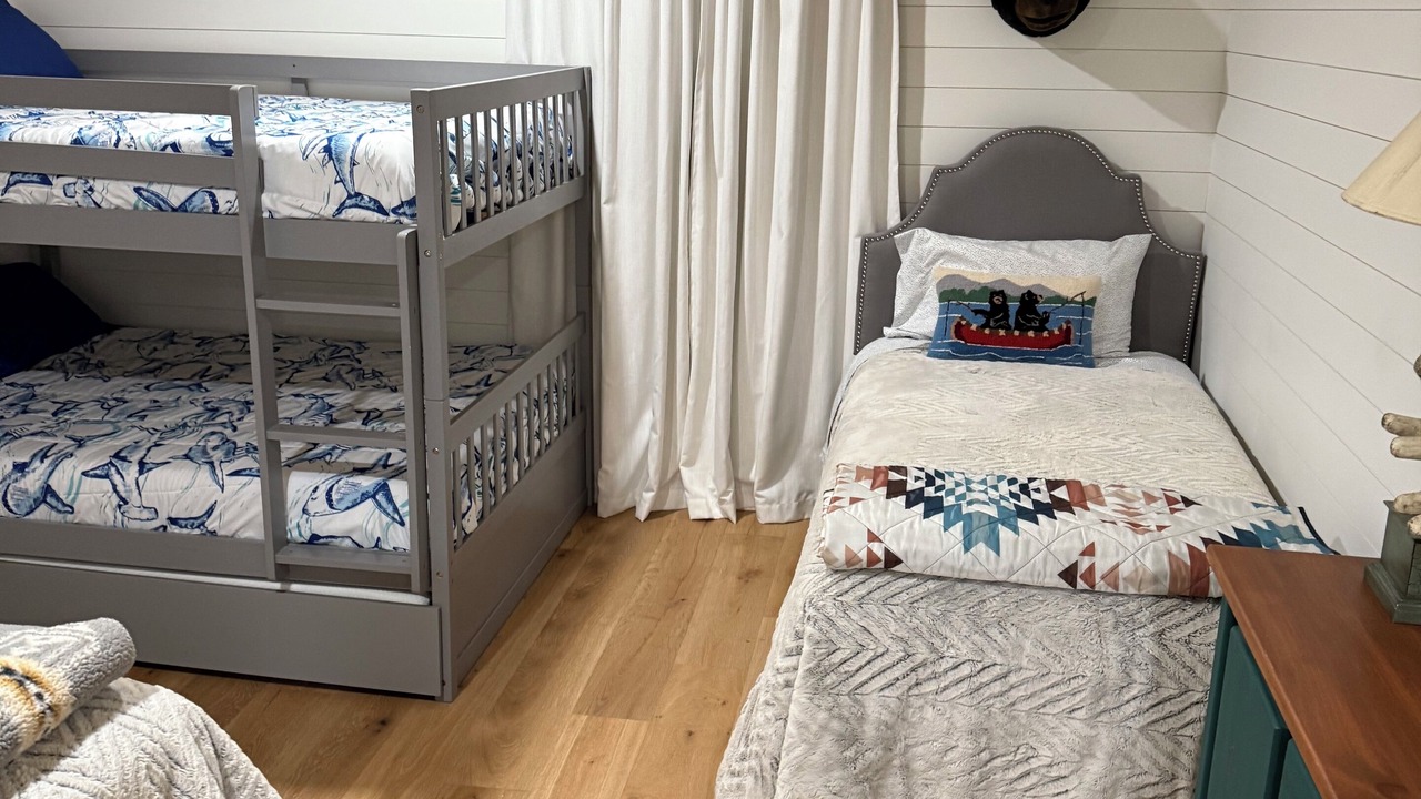 Photo of Bedroom in Cullowhee