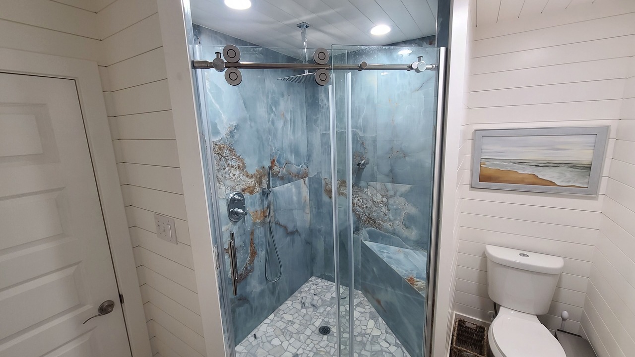 Photo of Bathroom in Whitemarsh Island