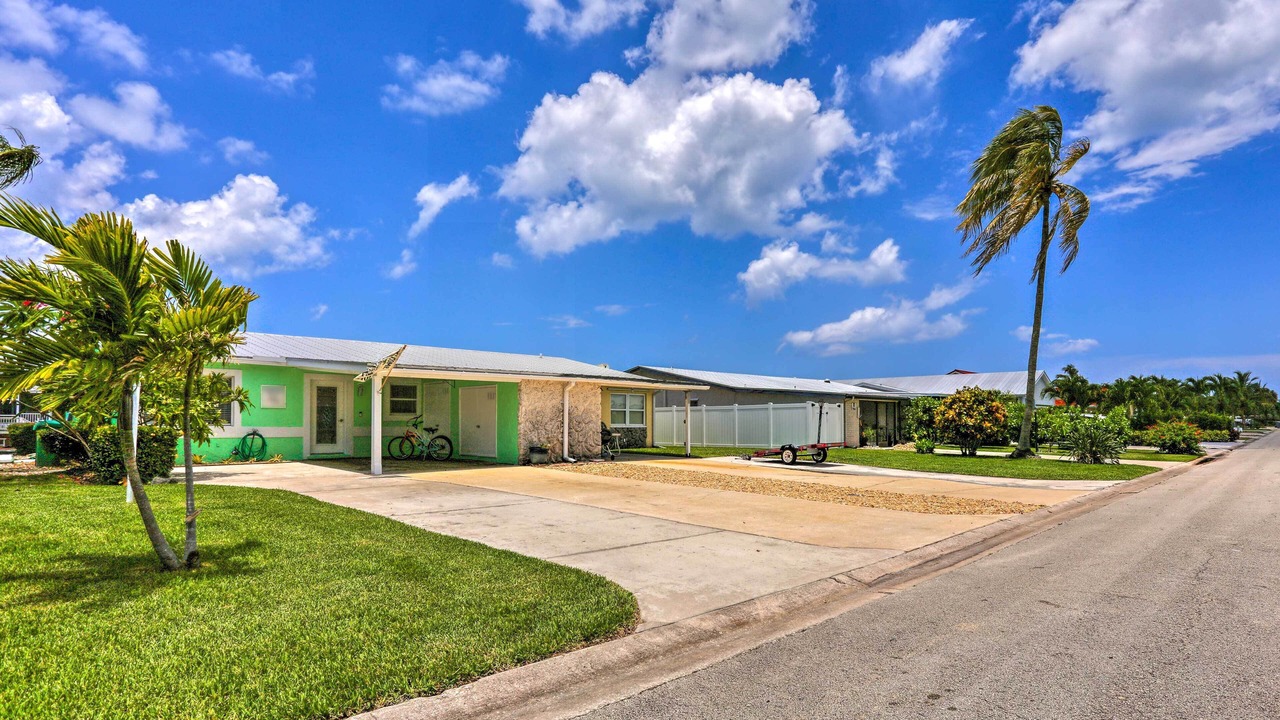 Photo of Others in Hutchinson Island South