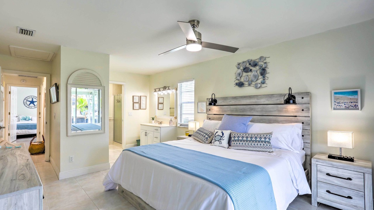 Photo of Bedroom in Hutchinson Island South