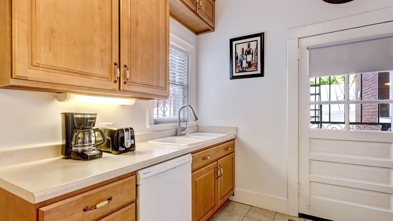 Photo of Kitchen in Thomas Square