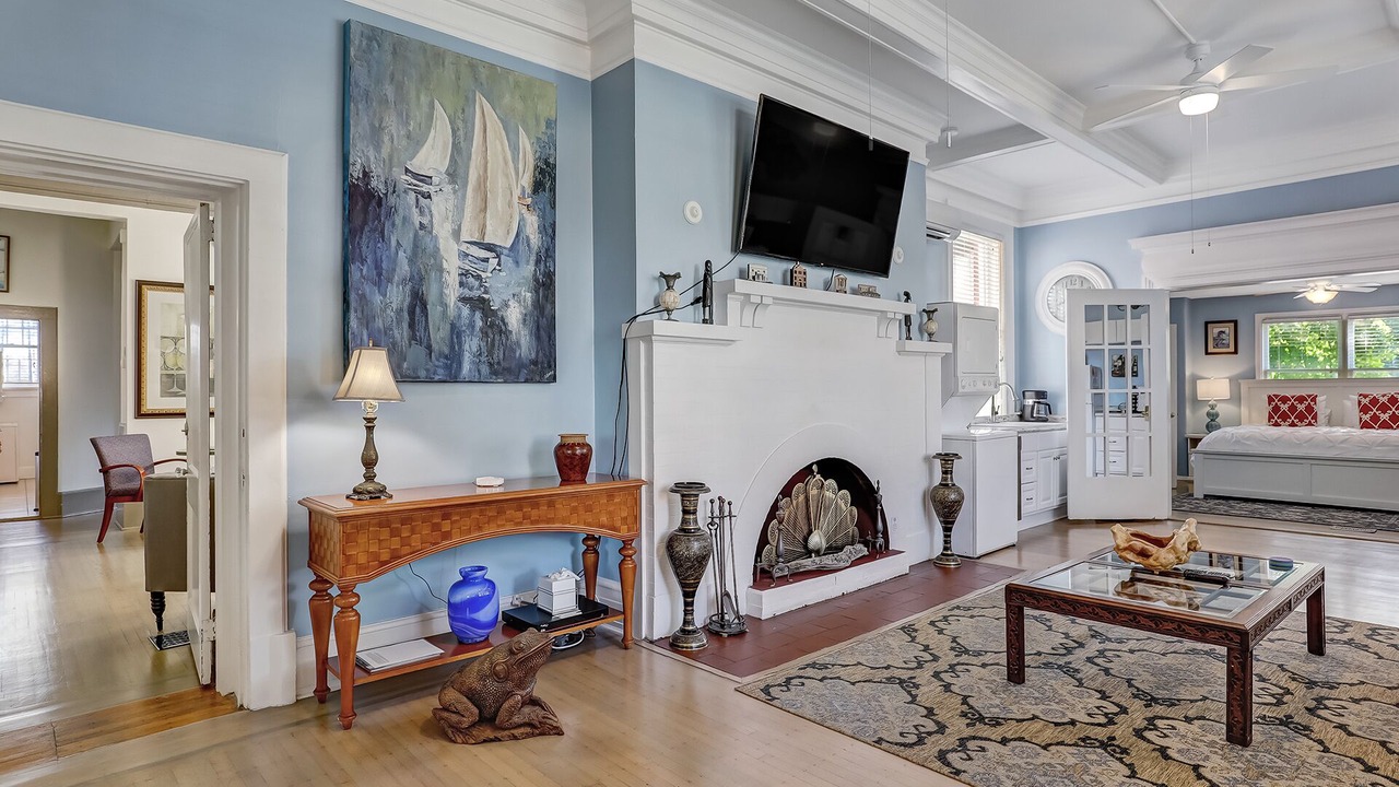 Photo of Bedroom in Thomas Square
