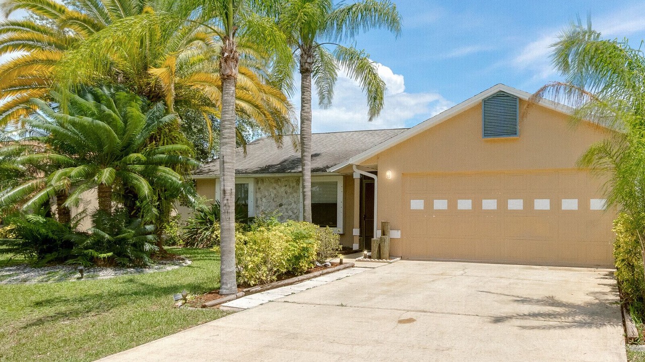 Photo of Outdoor in Palm Bay