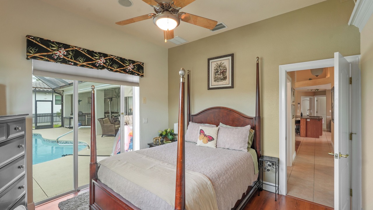 Photo of Bedroom in Pelican