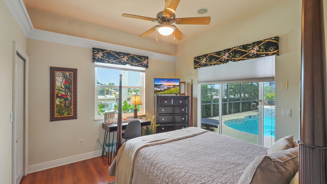 Photo of Bedroom in Pelican