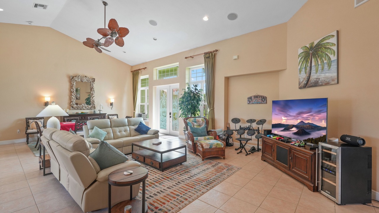 Photo of Livingroom in Pelican