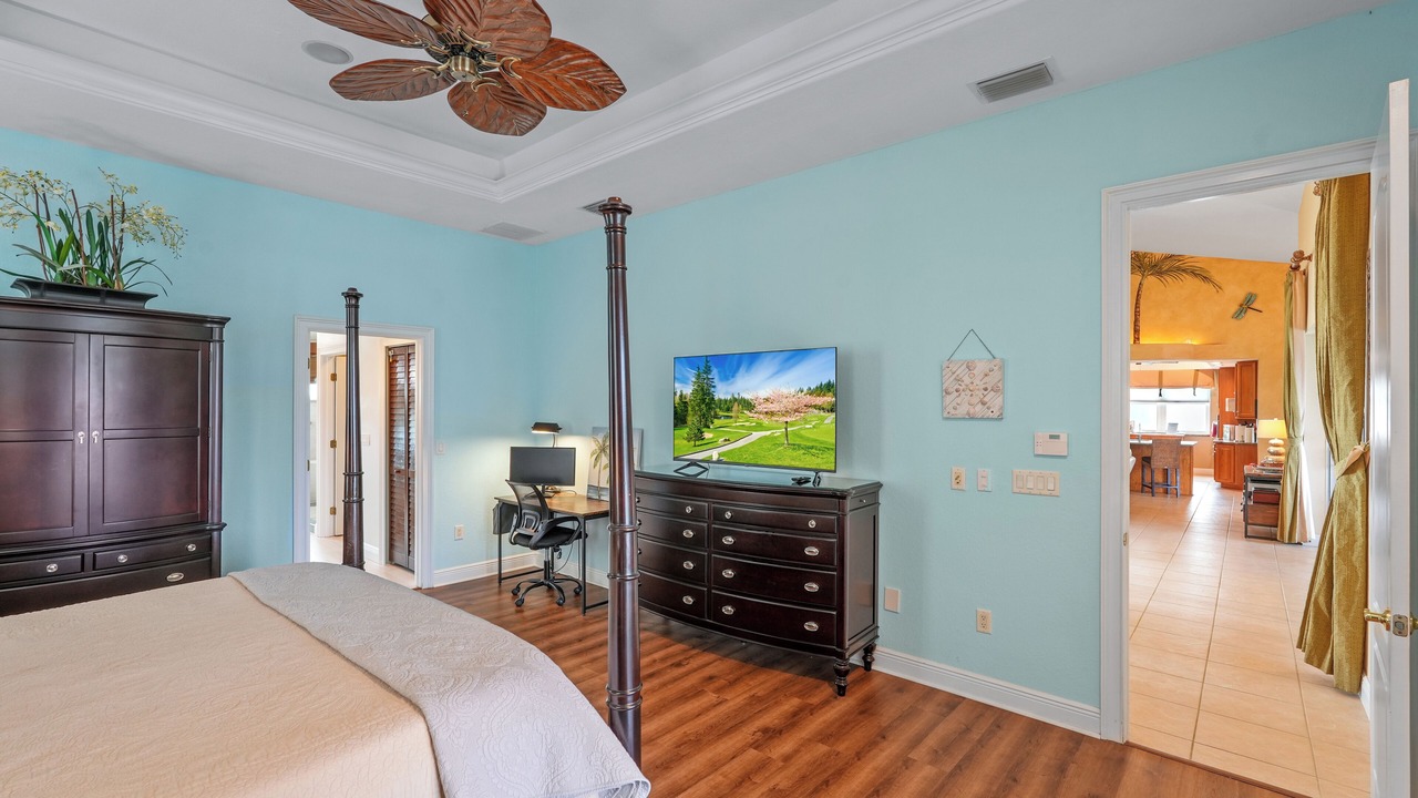 Photo of Bedroom in Pelican