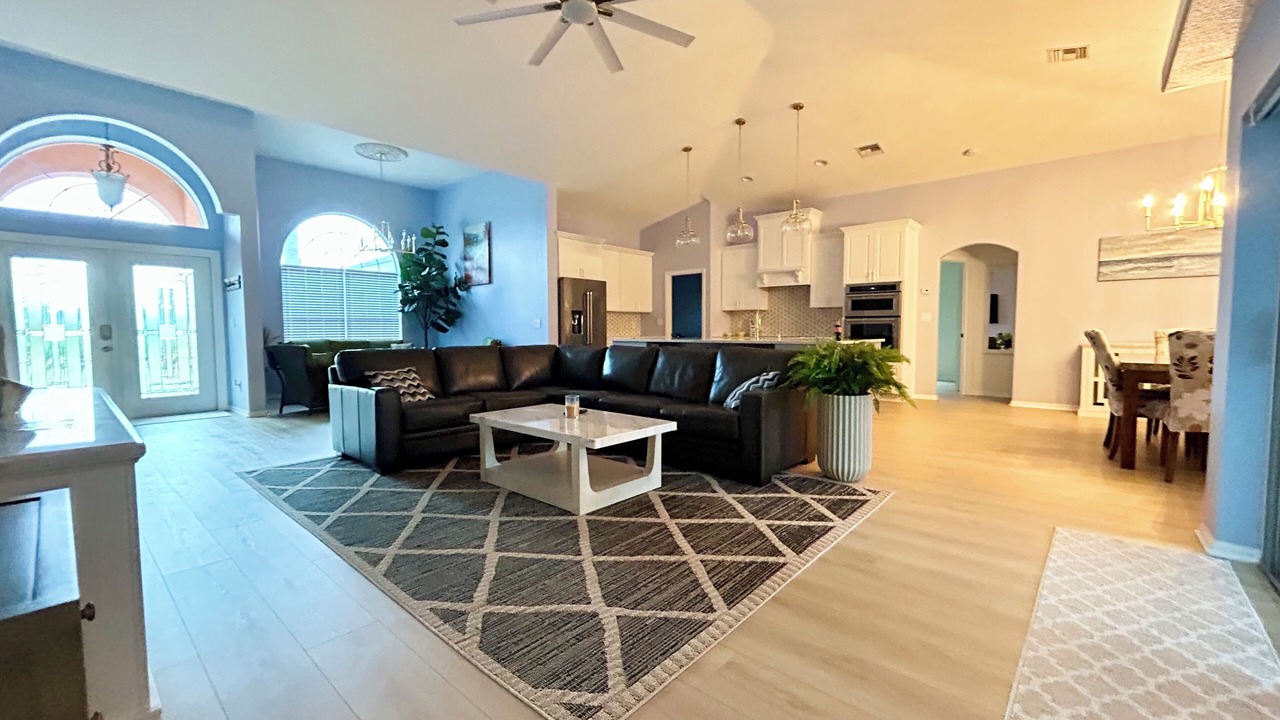 Photo of Livingroom in Mariner