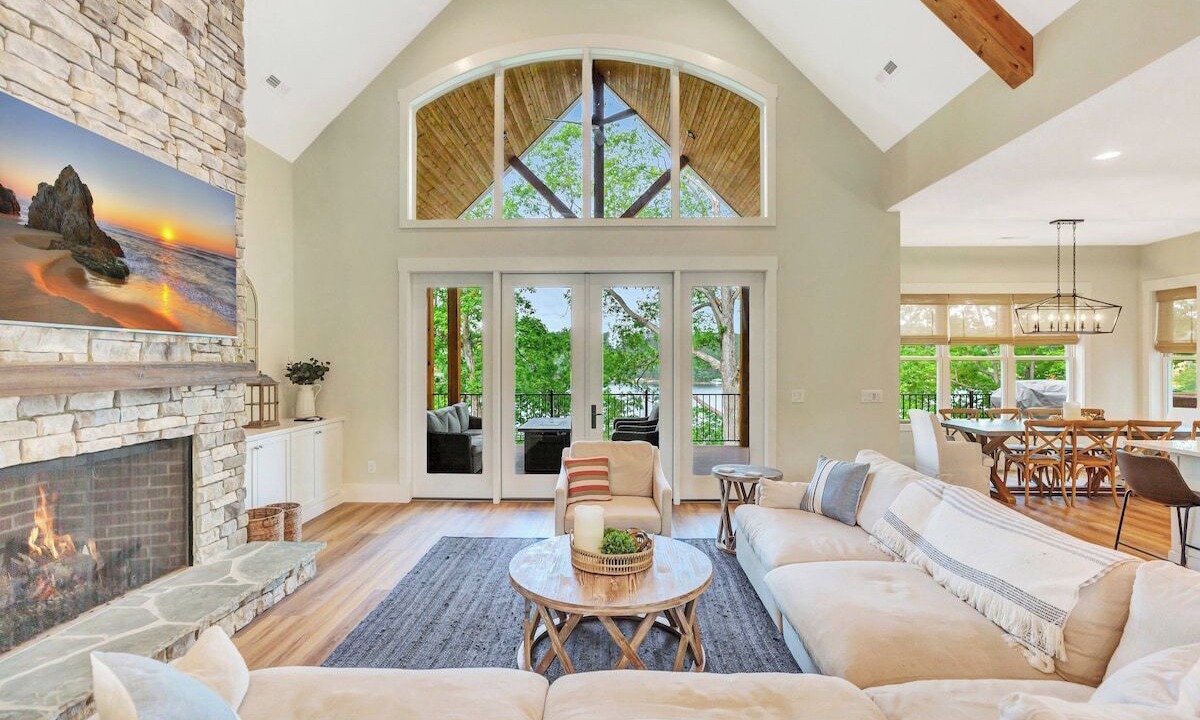 Photo of Livingroom in West Union