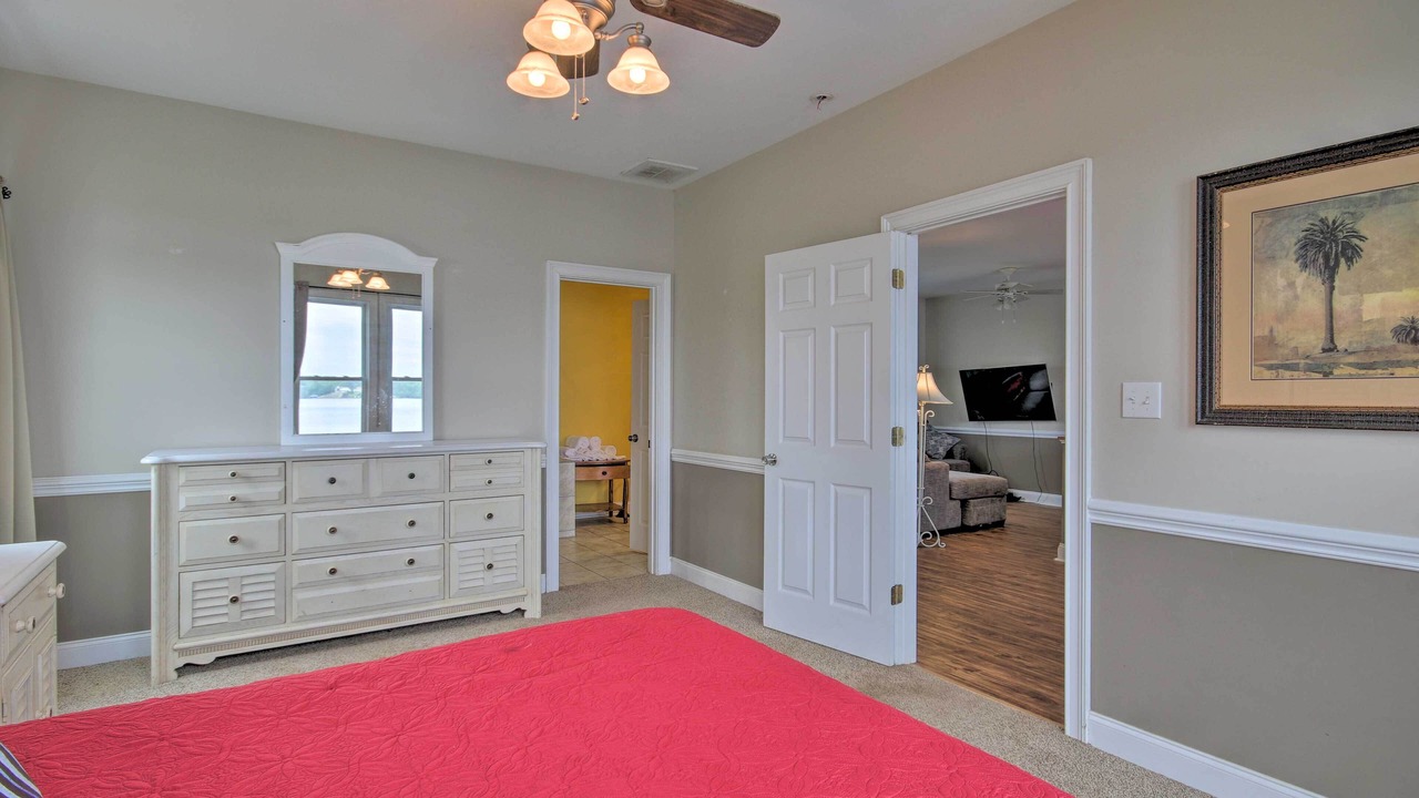 Photo of Bedroom in Greenwood