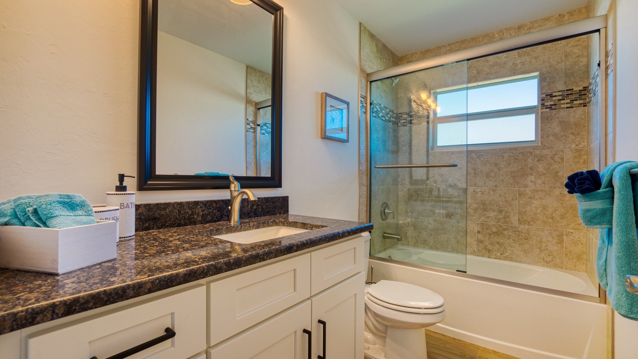 Photo of Bathroom in Trafalgar