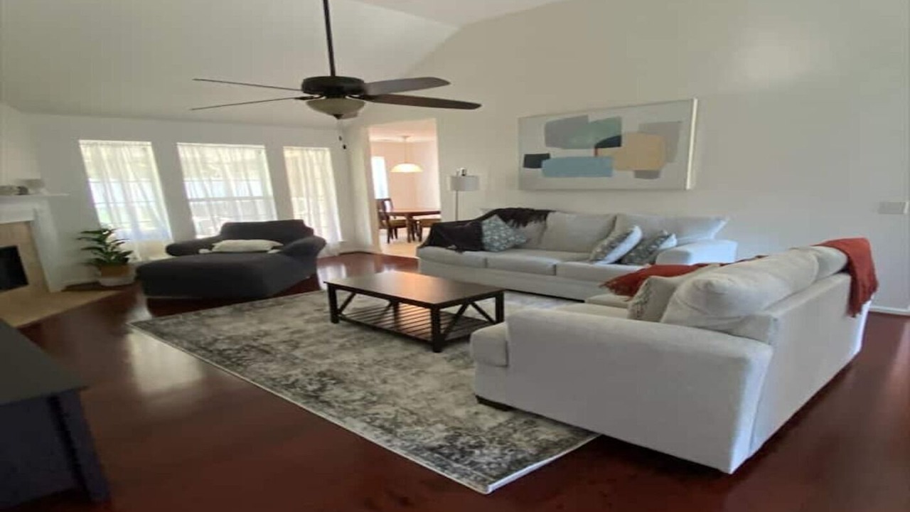 Photo of Livingroom in Pooler