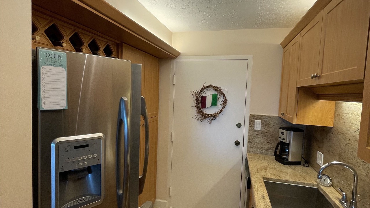 Photo of Kitchen in Isles of Capri