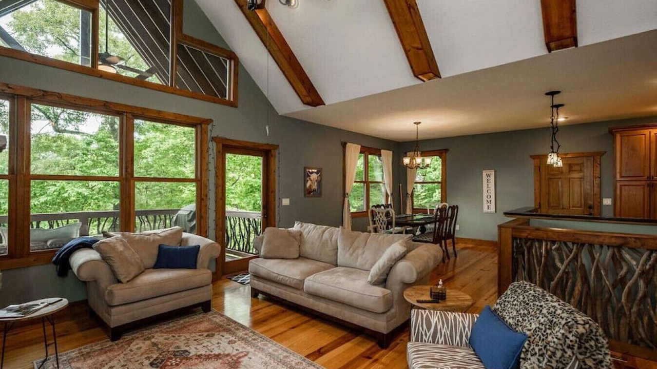 Photo of Livingroom in Brevard
