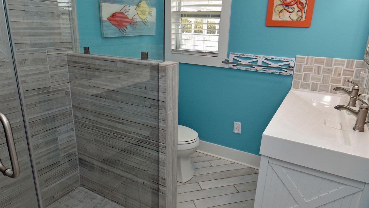 Photo of Bathroom in Inlet Harbour