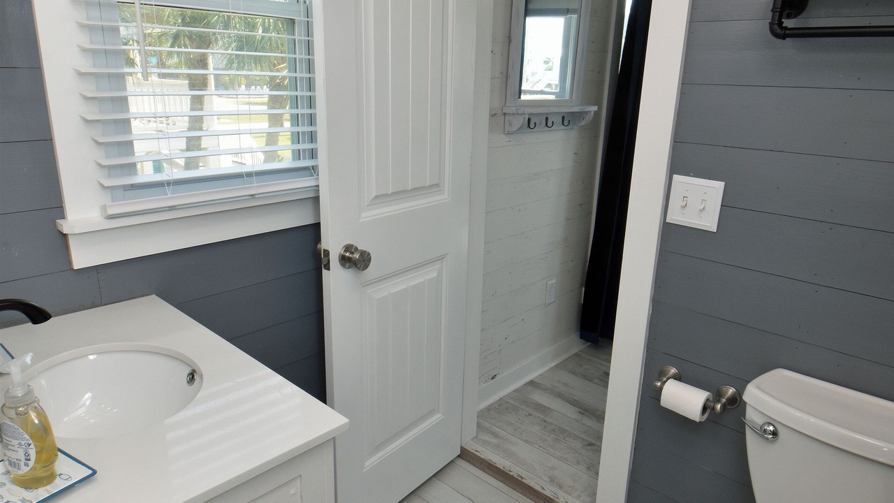 Photo of Bathroom in Inlet Harbour