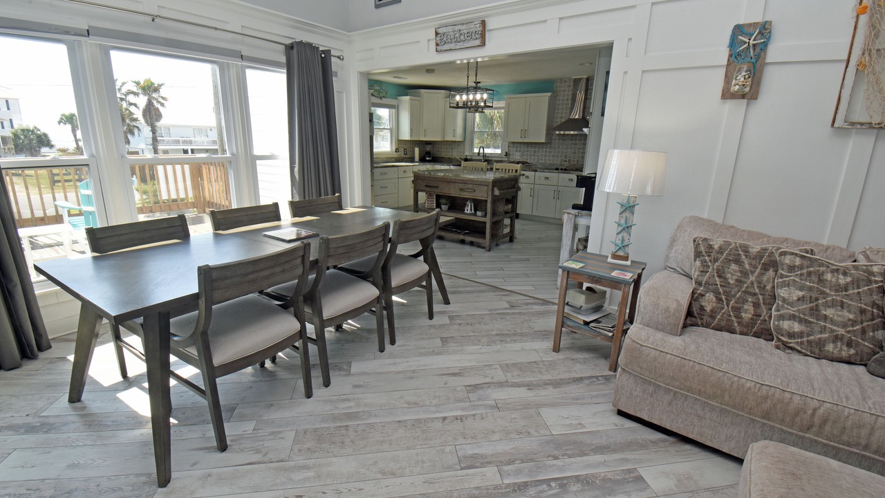 Photo of Livingroom in Inlet Harbour
